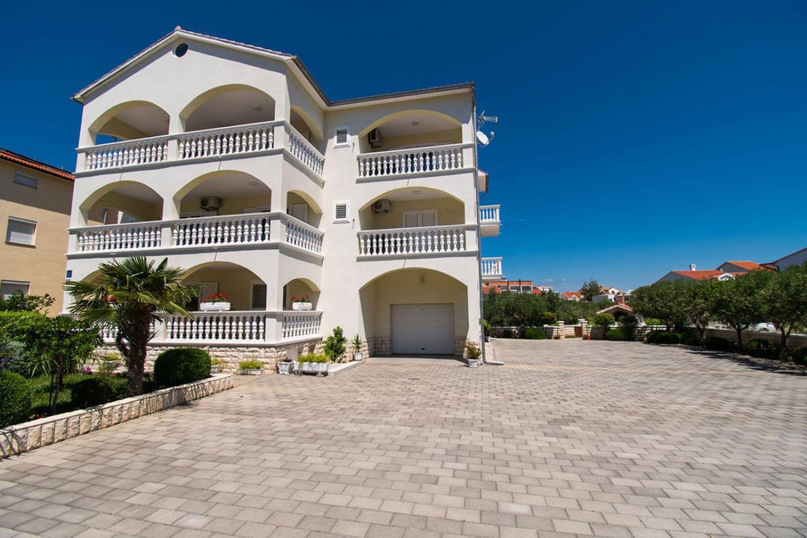 וודיצה Apartments Kendes מראה חיצוני תמונה