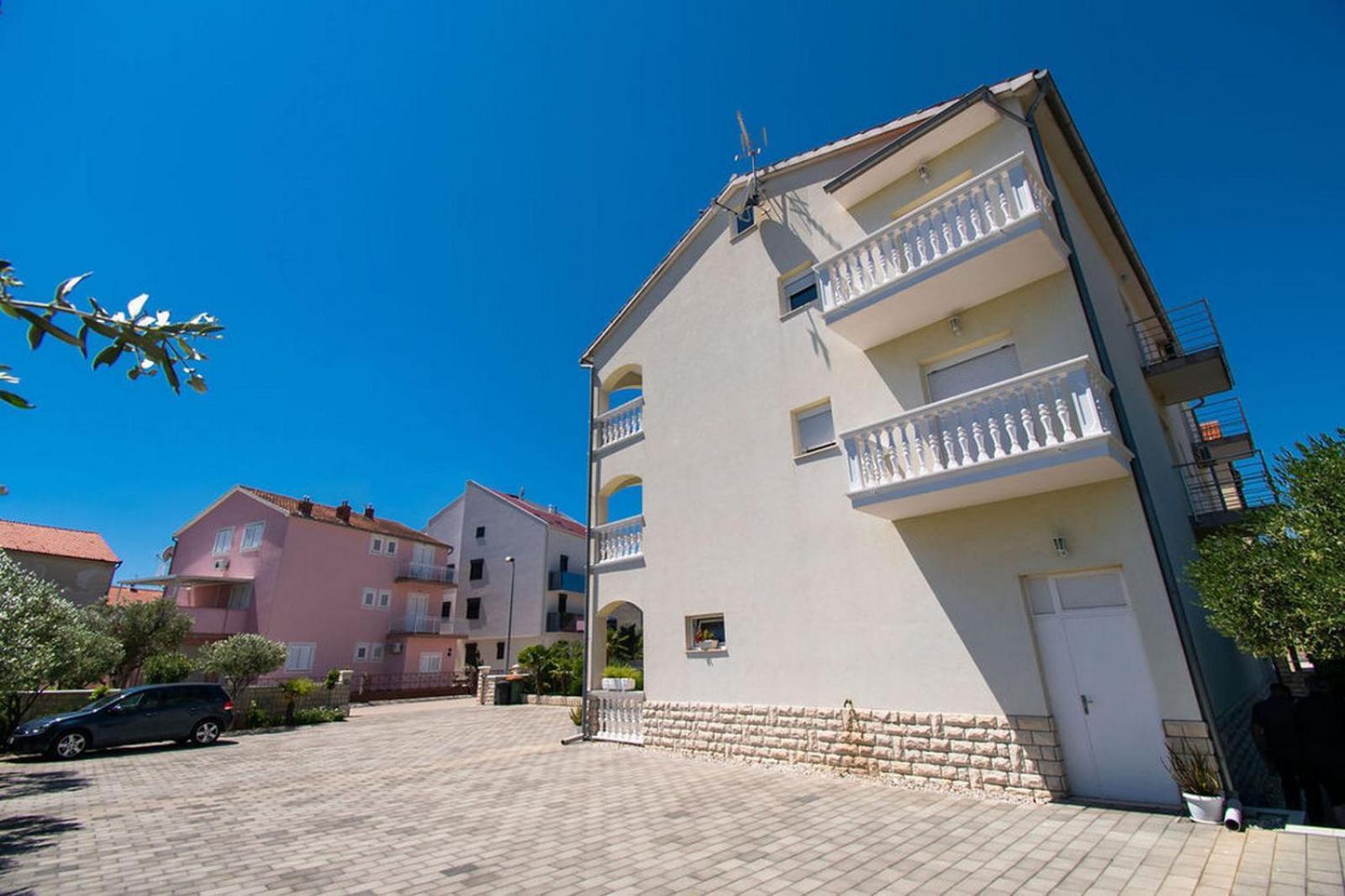 וודיצה Apartments Kendes מראה חיצוני תמונה