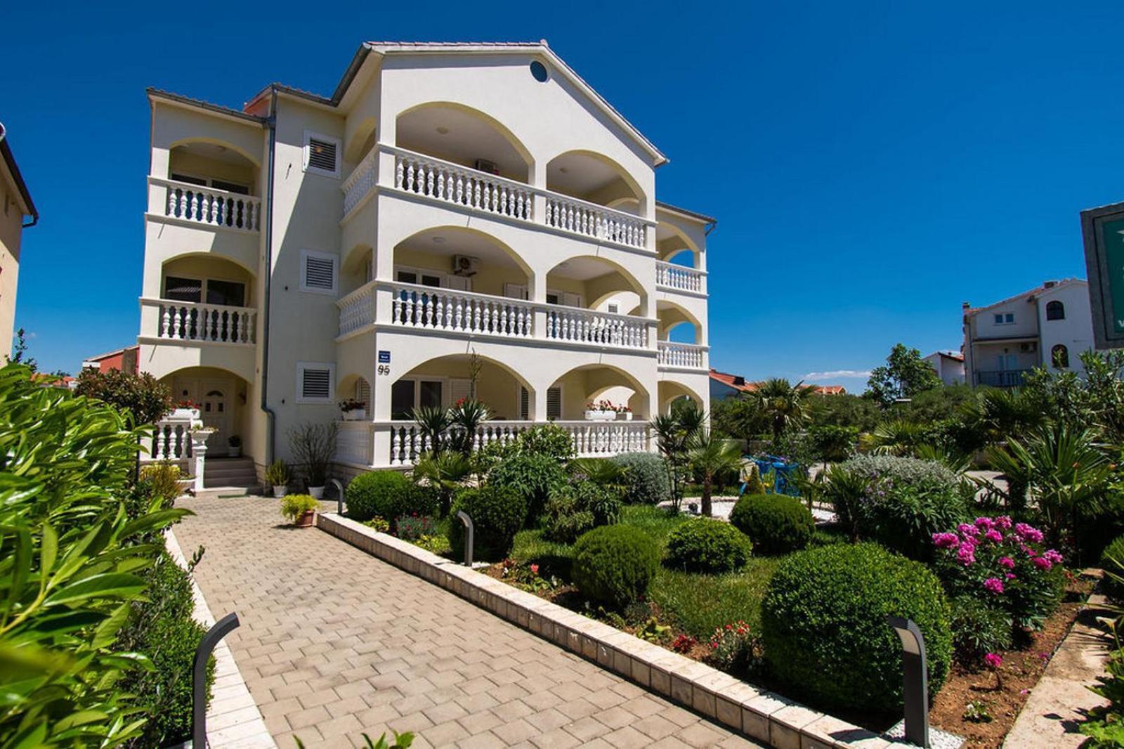 וודיצה Apartments Kendes מראה חיצוני תמונה